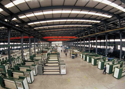 公司廠房?jī)?nèi)景一角