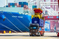 國際快遞查詢-中國“無人化”港口運輸車全球首發 實現智能化